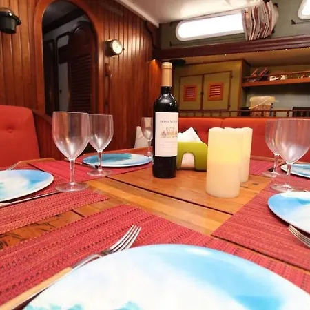 Relax At Sea On A Yacht * Funchal (Madeira)